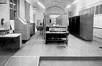 Střední elektronkový počítač EPOS 1