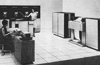 Střední tranzistorový počítač TESLA 200