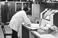 Střední tranzistorový počítač ZPA 600